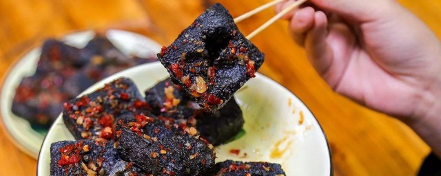 臭豆腐卤水制作次序简单易学 臭豆腐卤水的做法