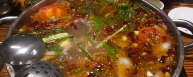 怎样做不太辣的火锅鸡 怎样做做火锅鸡