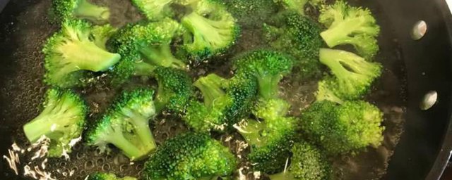 怎样做西兰花脆 西兰花脆的做法