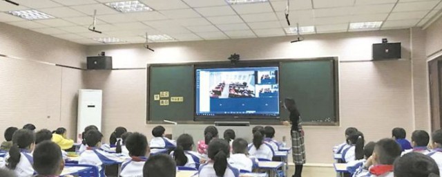 兮若轻云之蔽月兮若流风之回雪意思 兮若轻云之蔽月兮若流风之回雪这句话怎样理解