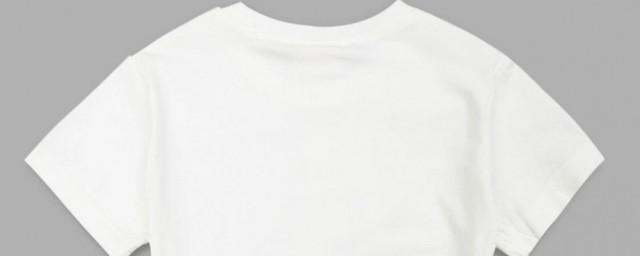 白色衣服太透了如何穿 白色衣服怎么洗比较好