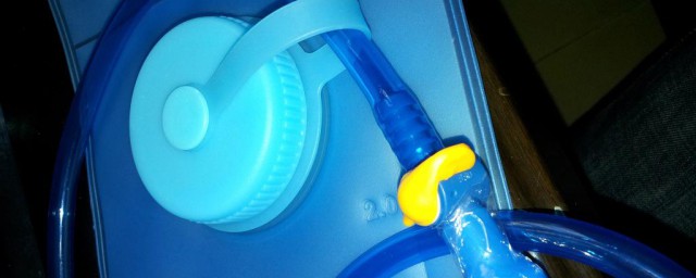 户外水袋使用要注意什么 户外水袋怎样使用