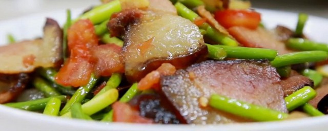 腊肉猪皮怎样做才脆 腊肉猪皮变脆技巧