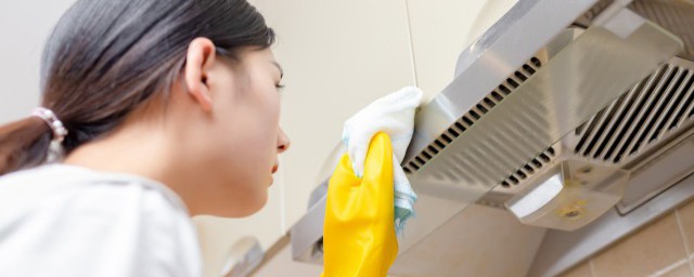为什么油烟机老滴油 油烟机老滴油的原因