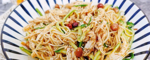 鸡丝冷面怎么弄 鸡丝冷面做法
