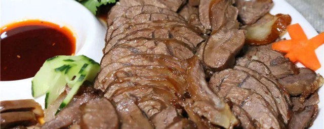 怎样烤牛肉烤得嫩而不老 烤牛肉怎样烤才能让牛肉嫩