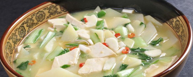 小白菜炖豆腐的功效与作用 小白菜炖豆腐的好处简介