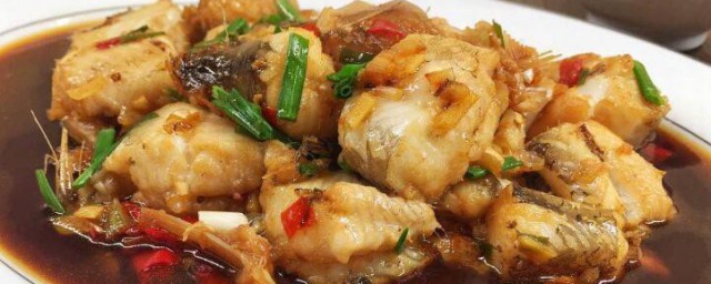 酱烧豆腐鱼怎样做 酱烧豆腐鱼怎样做好吃