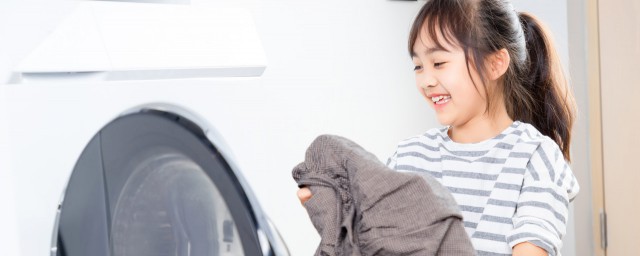 84喷到衣服上怎样办 84喷到衣服上解决技巧