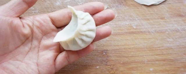 包饺子的办法与要领 关于包饺子的办法与方式