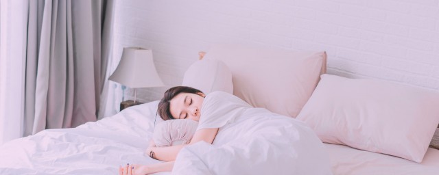冬天早上赖床的解决技巧 冬天不愿意起床怎样解决