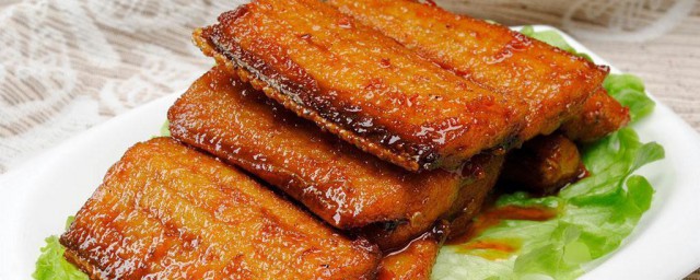 油炸东西上色的小方法 油炸食品的着色办法