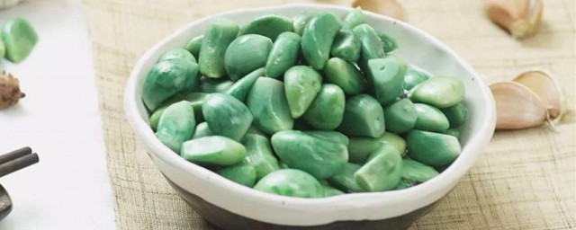 腊八蒜正宗泡法 怎样能泡制出正宗的腊八蒜