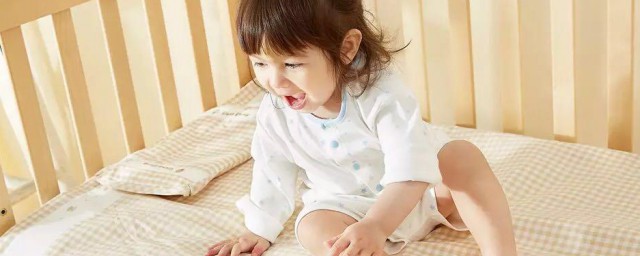 床垫被孩子尿了如何办 小孩尿床床垫怎么处理
