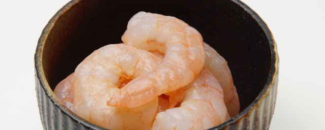 虾仁素炒瓜片怎样做 虾仁炒瓜片制作过程