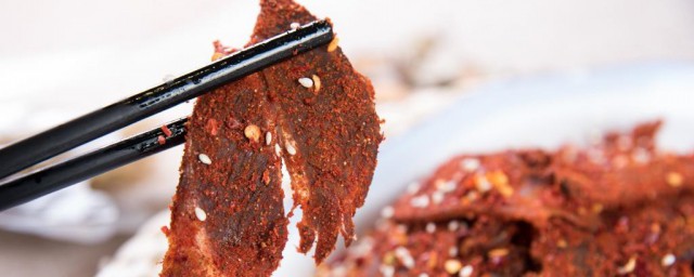 怎样做煎香辣牛肉 煎香辣牛肉技巧