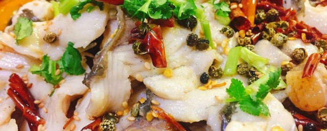 酸菜鱼如何好吃 金汤酸菜鱼的做法