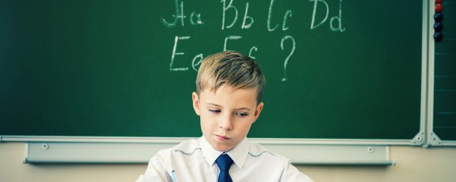 夸小学生积极向上的句子 有关描写小学生积极向上的句子