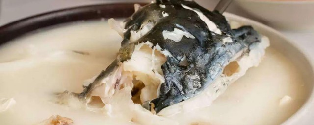 鱼头熬汤的制作方法及配料 鱼头汤的烹饪要领