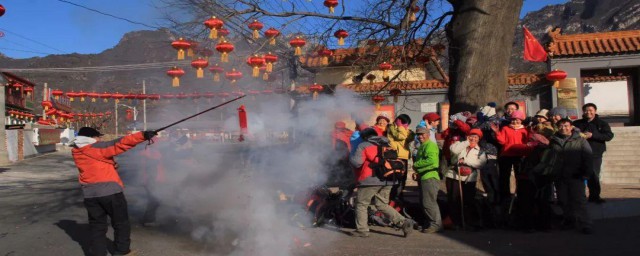 放鞭炮是怎样来的 放鞭炮的缘由