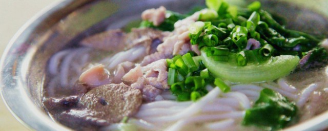 三鲜煮河粉怎样做 三鲜煮河粉的家常做法
