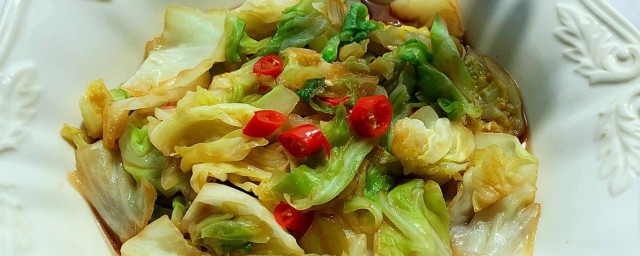 炝炒卷心菜次序 炝炒卷心菜的做法与次序