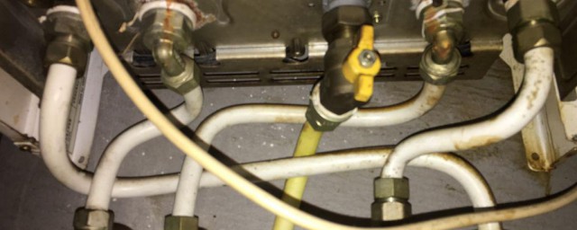 壁挂炉进水管冻住了怎样解决 壁挂炉进水管冻住了解决技巧简介