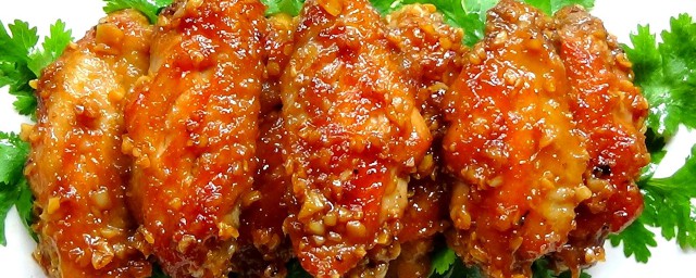 蒜蓉鸡翅怎样做 蒜香鸡翅的做法