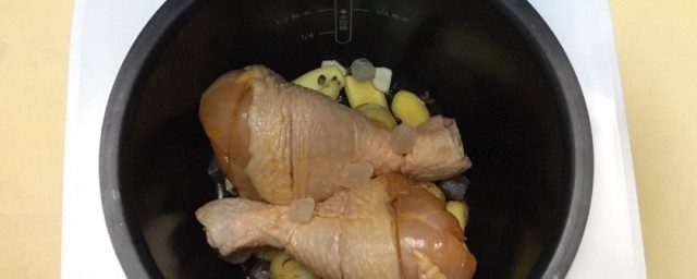 用小鸡腿怎样做汤 鸡腿汤的做法分享