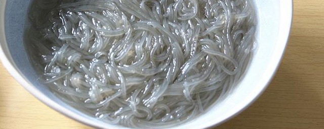 红薯粉丝如何煮 快速猪红薯粉丝的要领