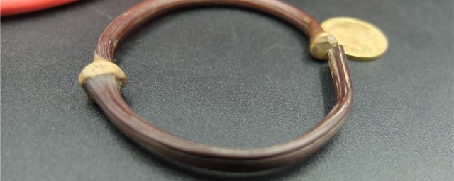 鸡血藤手镯怎样区分好坏 鸡血藤手镯区分技巧