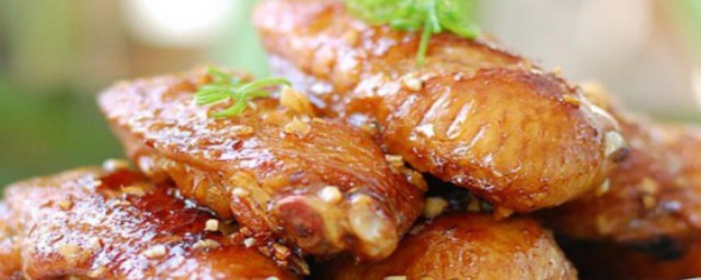 蒜香蒸鸡翅怎样做 蒜香蒸鸡翅做法