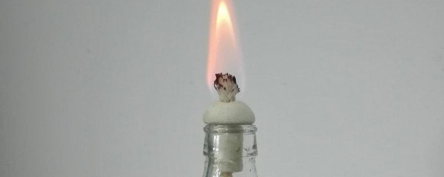 酒精灯碎了怎样处理 为什么不能吹灭酒精灯