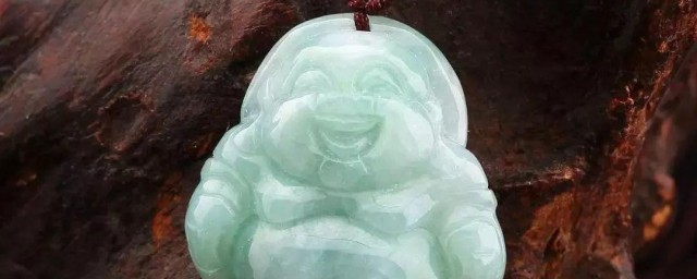 什么颜色的翡翠最好 怎样挑选翡翠