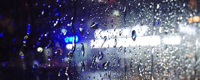 听风雨声的唯美句子 优美的听雨句子精选