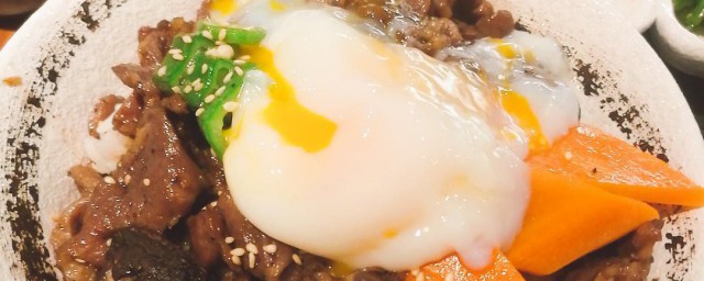 温泉蛋牛肉饭怎样做 温泉蛋牛肉饭的做法