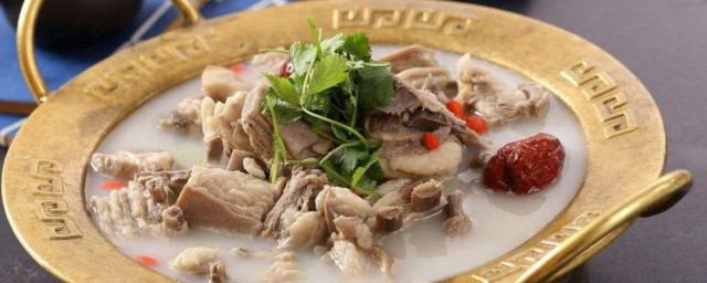 炖羊肉最禁忌放哪两种佐料 炖羊肉最禁忌放的两种佐料原因解析