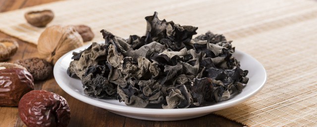 木耳冷冻后还能吃吗 木耳吃了有什么好处