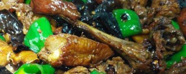 买回来的熟烤鸭如何炒 买回来的熟烤鸭怎么炒好吃