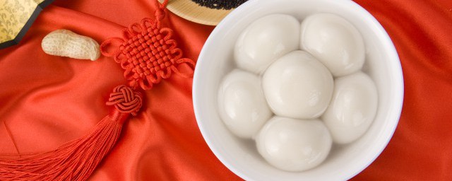 南方人除夕吃什么食物 南方人除夕食物简述