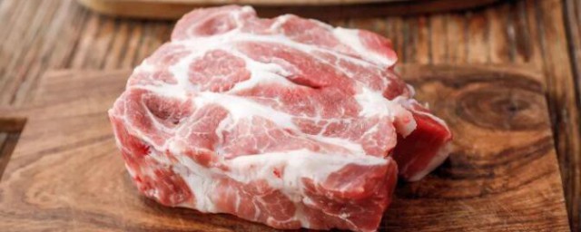 蔓越梅烤梅肉怎样做 蔓越梅烤梅肉的做法