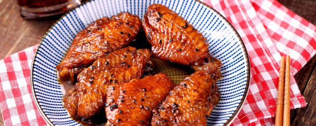 电饼档里怎样做鸡翅好吃 鸡翅制作的次序有什么