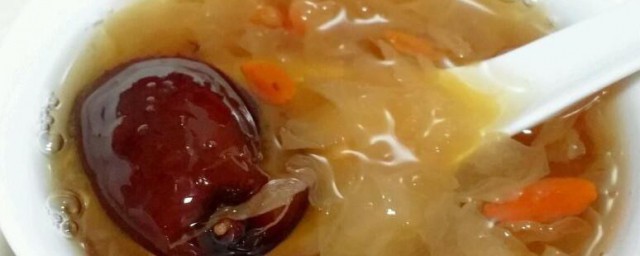 怎样做单份银耳羹 单份银耳羹的做法