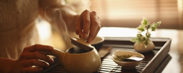 生活需要平静的句子 怎样表达出对平静生活的希望