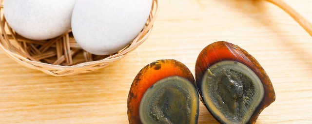 制作松花蛋的配料技巧 制作松花蛋的配料技巧及次序