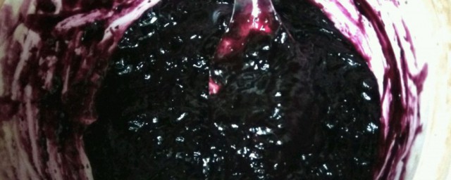蓝莓酱的食用技巧 蓝莓果酱的食用技巧