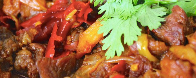 香辣炒羊腿肉怎样做 制作香辣炒羊腿肉的技巧