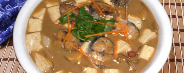 鳕鱼炖冻豆腐怎样做好吃 怎样做鳕鱼炖冻豆腐