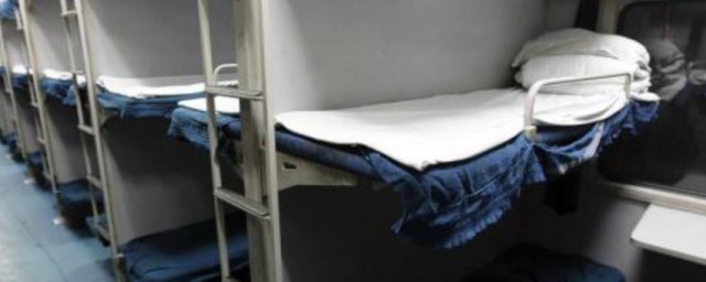 卧铺车厢有充电口吗 卧铺车厢有地方充电吗
