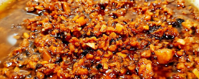 鸡肉炸酱怎样做 鸡肉炸酱做法简介